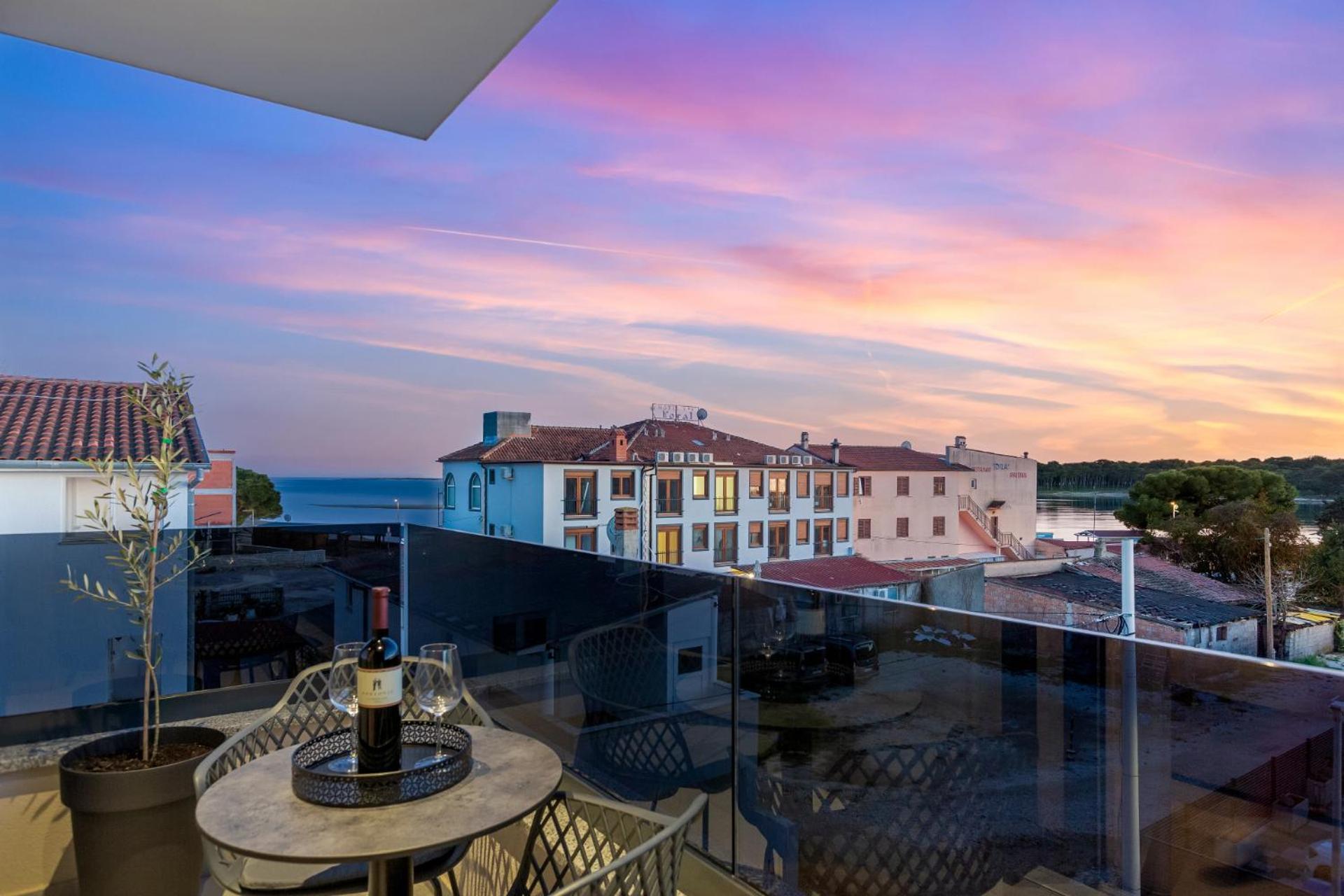 Fly Rooms Medulin - 50M From The Beach - New 2024 Zewnętrze zdjęcie