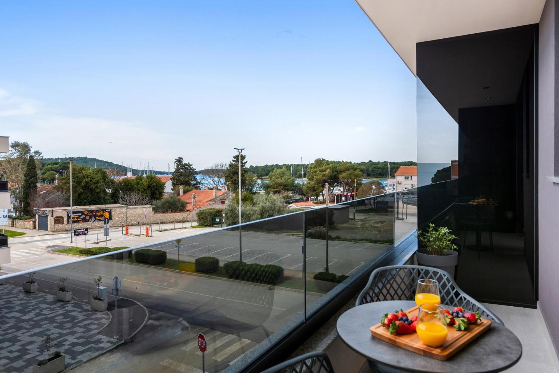 Fly Rooms Medulin - 50M From The Beach - New 2024 Zewnętrze zdjęcie