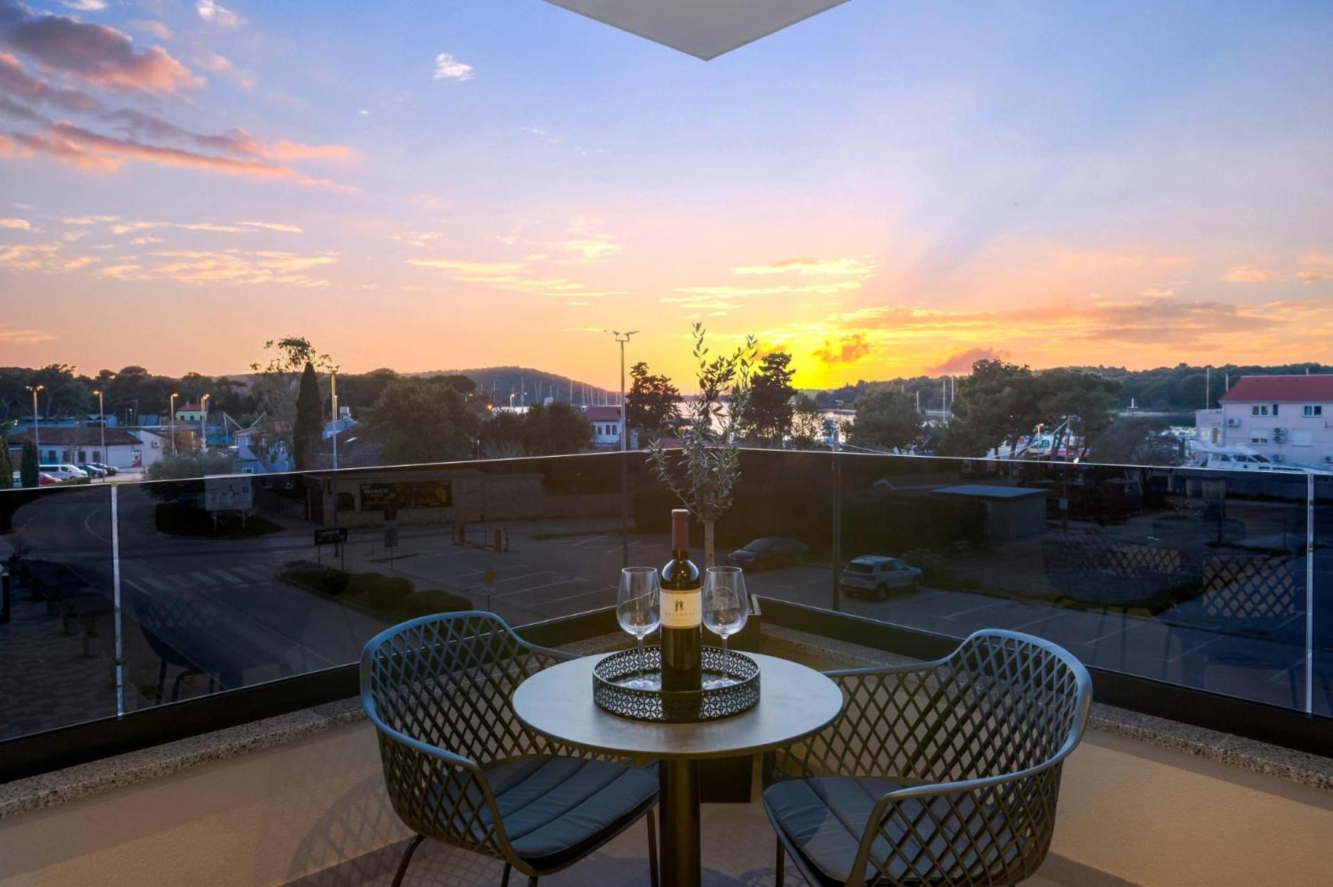 Fly Rooms Medulin - 50M From The Beach - New 2024 Zewnętrze zdjęcie